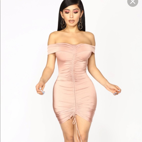 Off shoulder pink dress - Picture 2 of 7